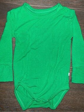 Muse Threads long sleeve onesie bodysuit 6-12 mo